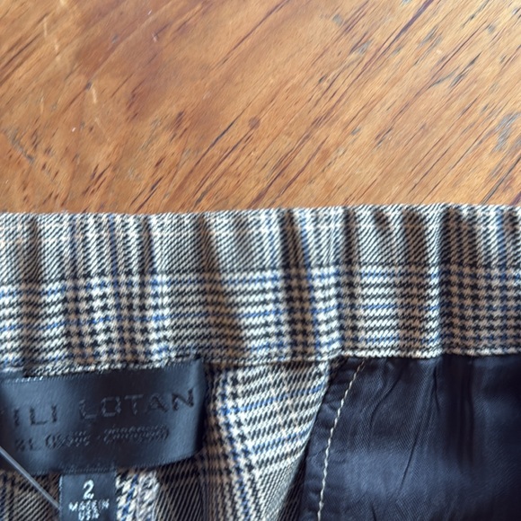 Nili Lotan size 2 100% wool pants - Picture 3 of 3